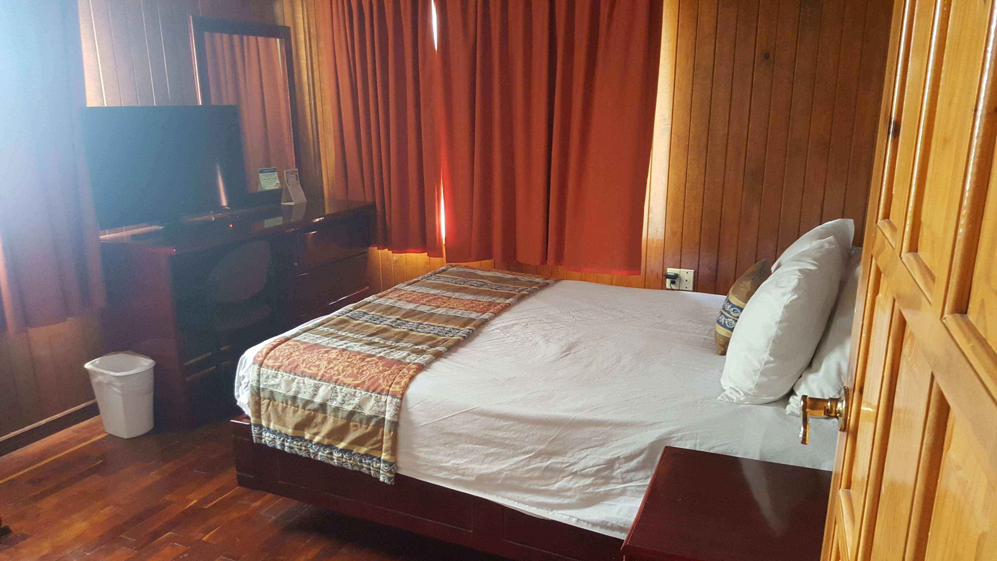 Best Western Bazarell Inn Montemorelos Eksteriør bilde
