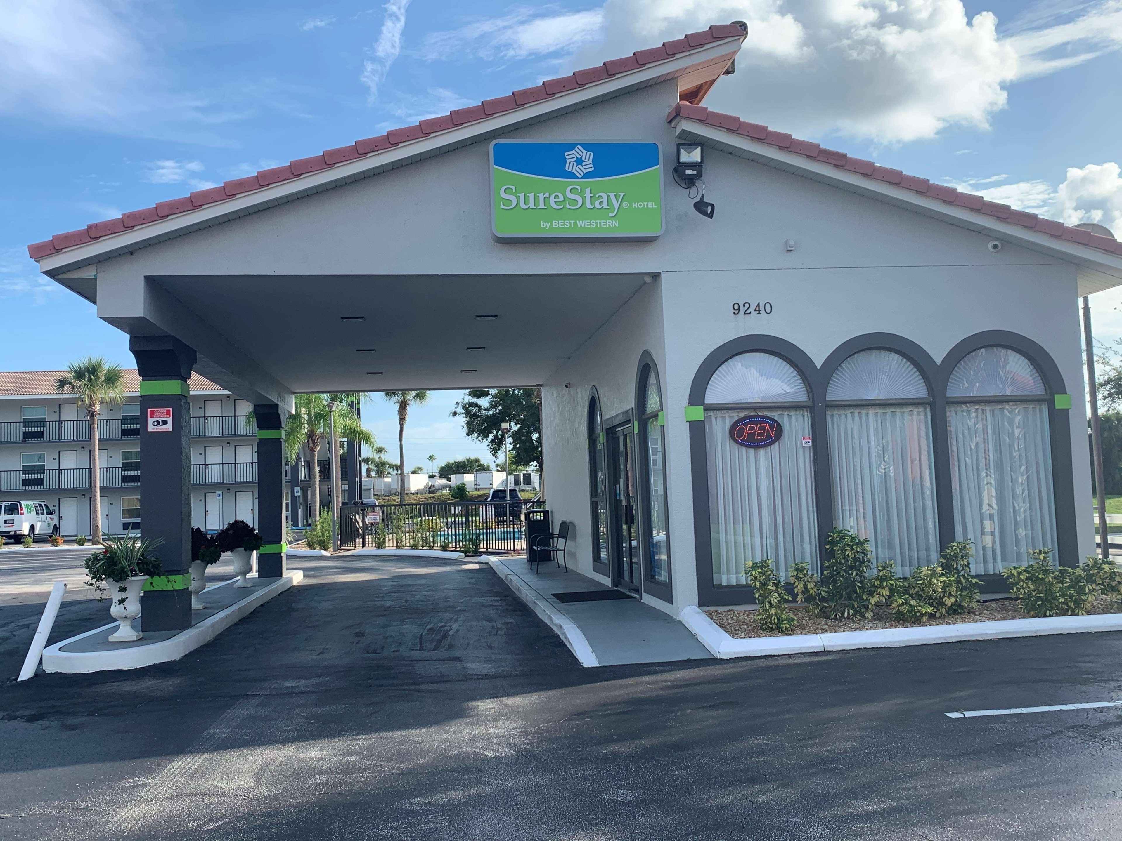 Best Western Bazarell Inn Montemorelos Eksteriør bilde