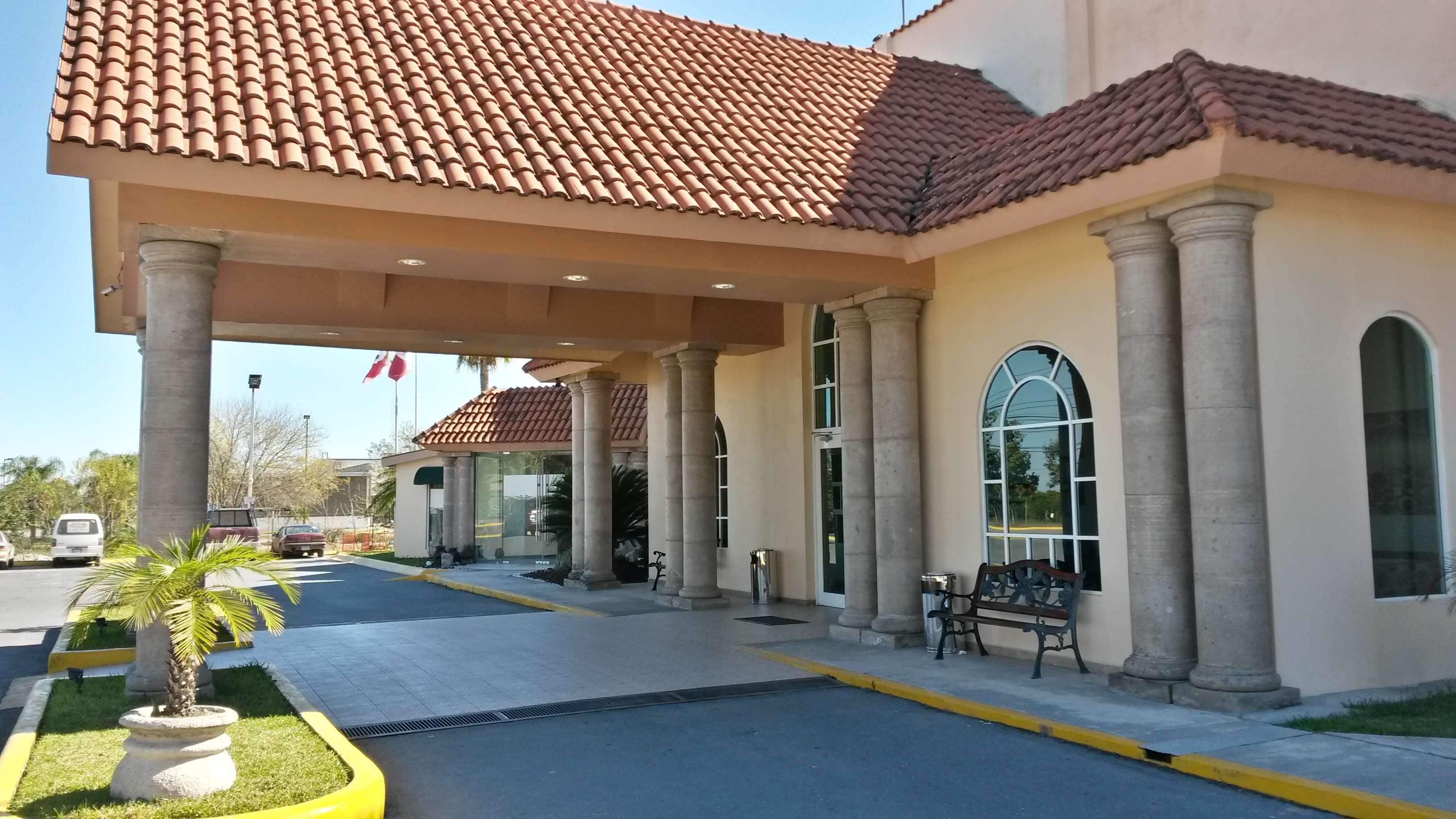 Best Western Bazarell Inn Montemorelos Eksteriør bilde