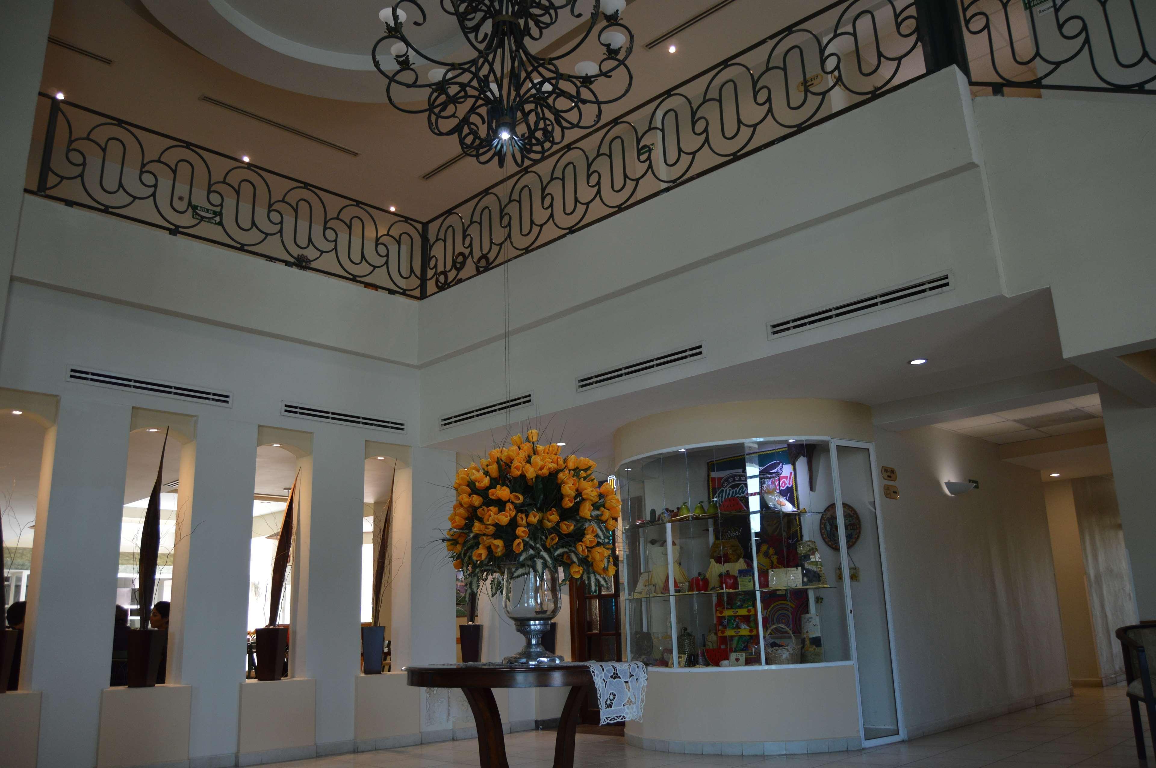 Best Western Bazarell Inn Montemorelos Eksteriør bilde