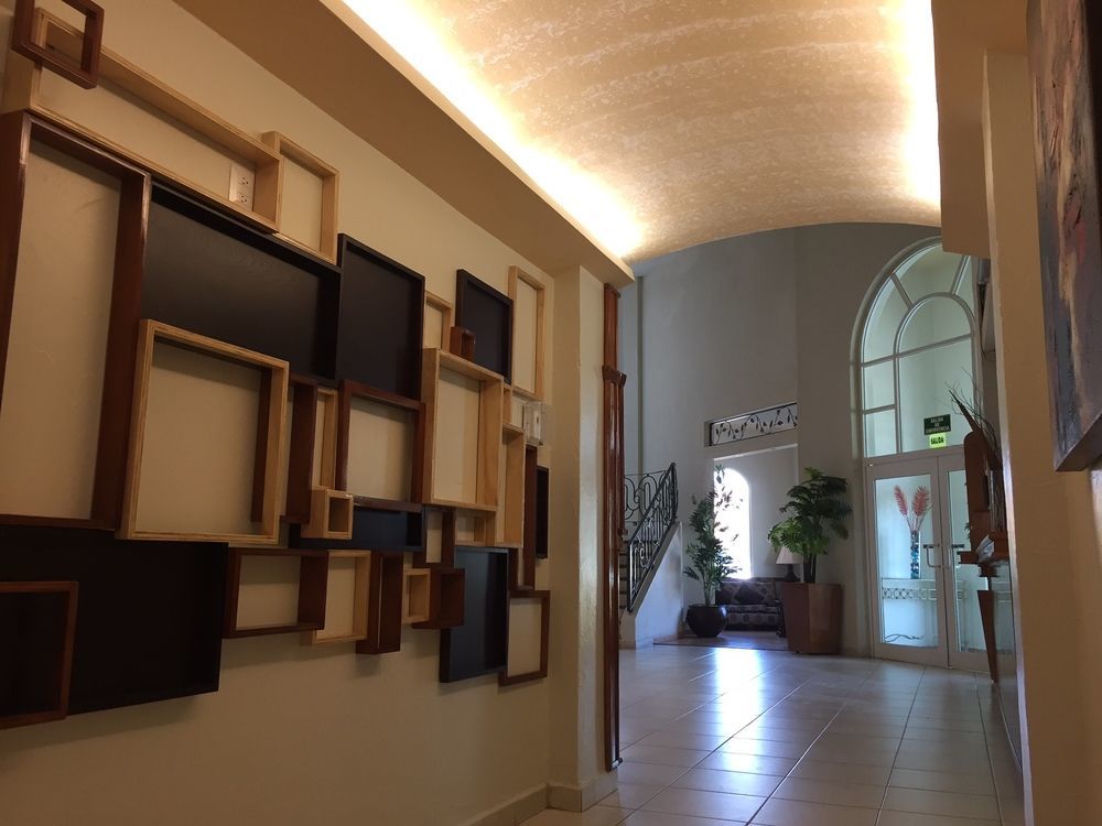 Best Western Bazarell Inn Montemorelos Eksteriør bilde