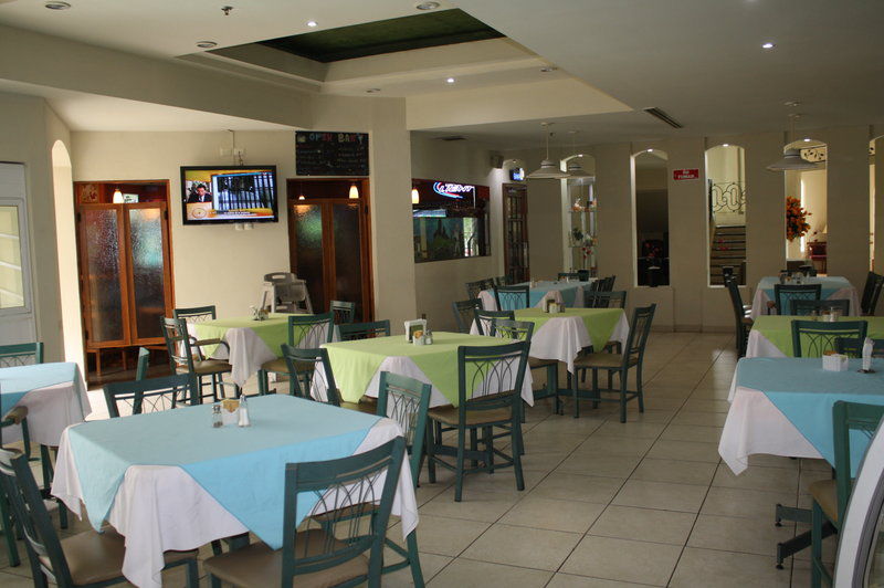 Best Western Bazarell Inn Montemorelos Eksteriør bilde